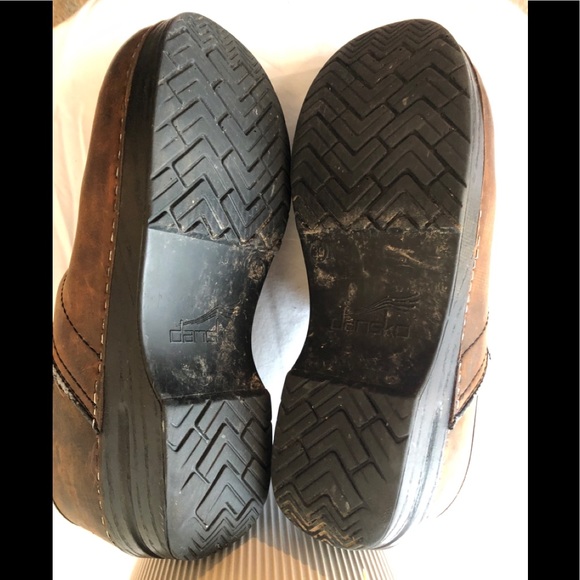 💥SEND OFFERS…Dansko Clogs💥 - Picture 5 of 10